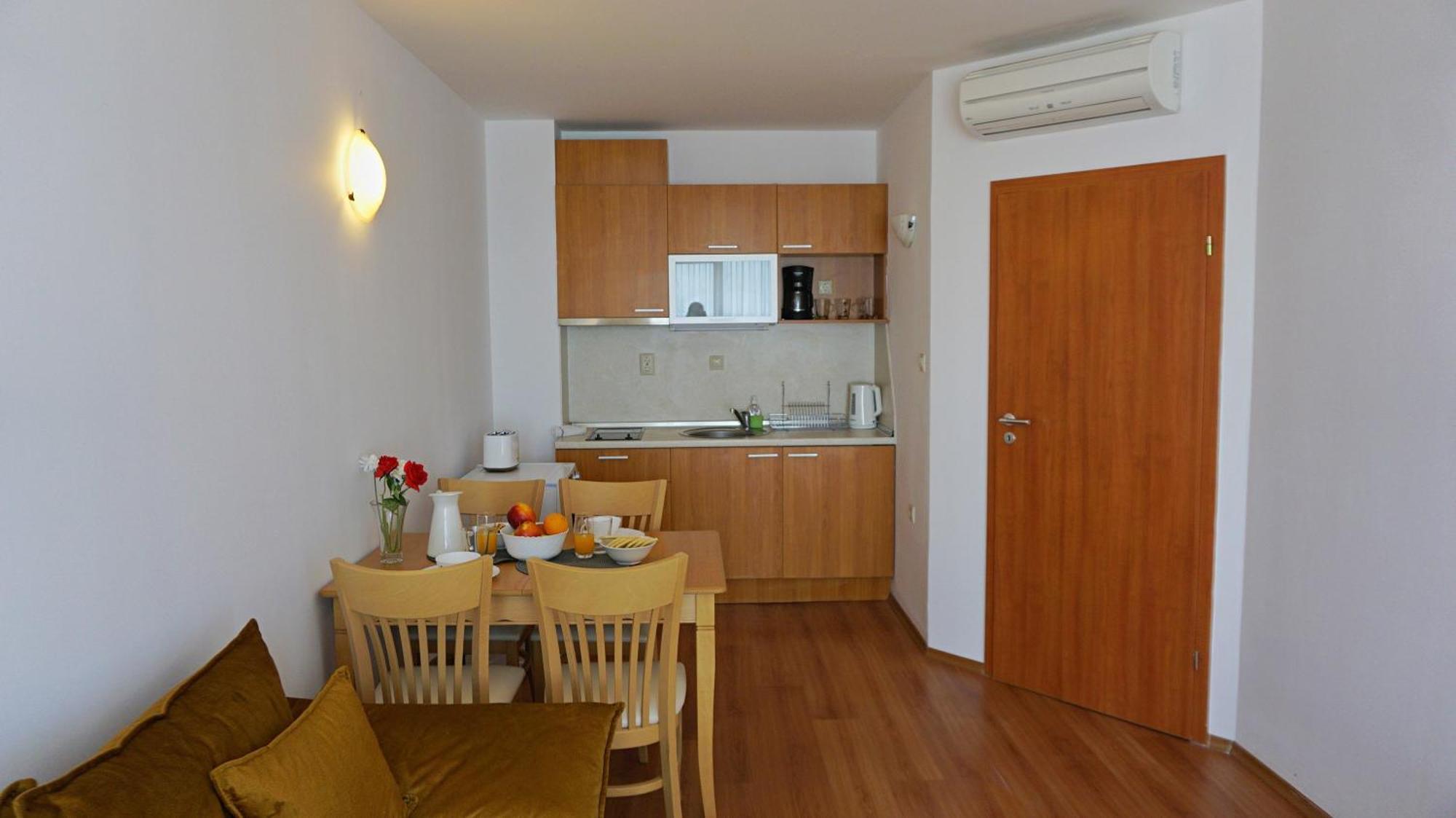 Apartments Sirena First Line - Апартаменти Сирена На Първа Линия Golden Sands Exterior foto
